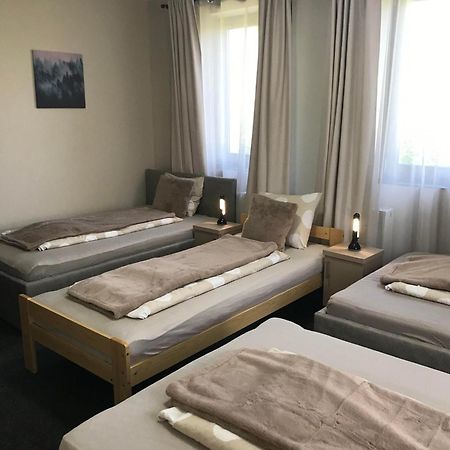 4 Haloszobas Pihenj Meg Vendeghaz Nyíregyháza Exterior foto