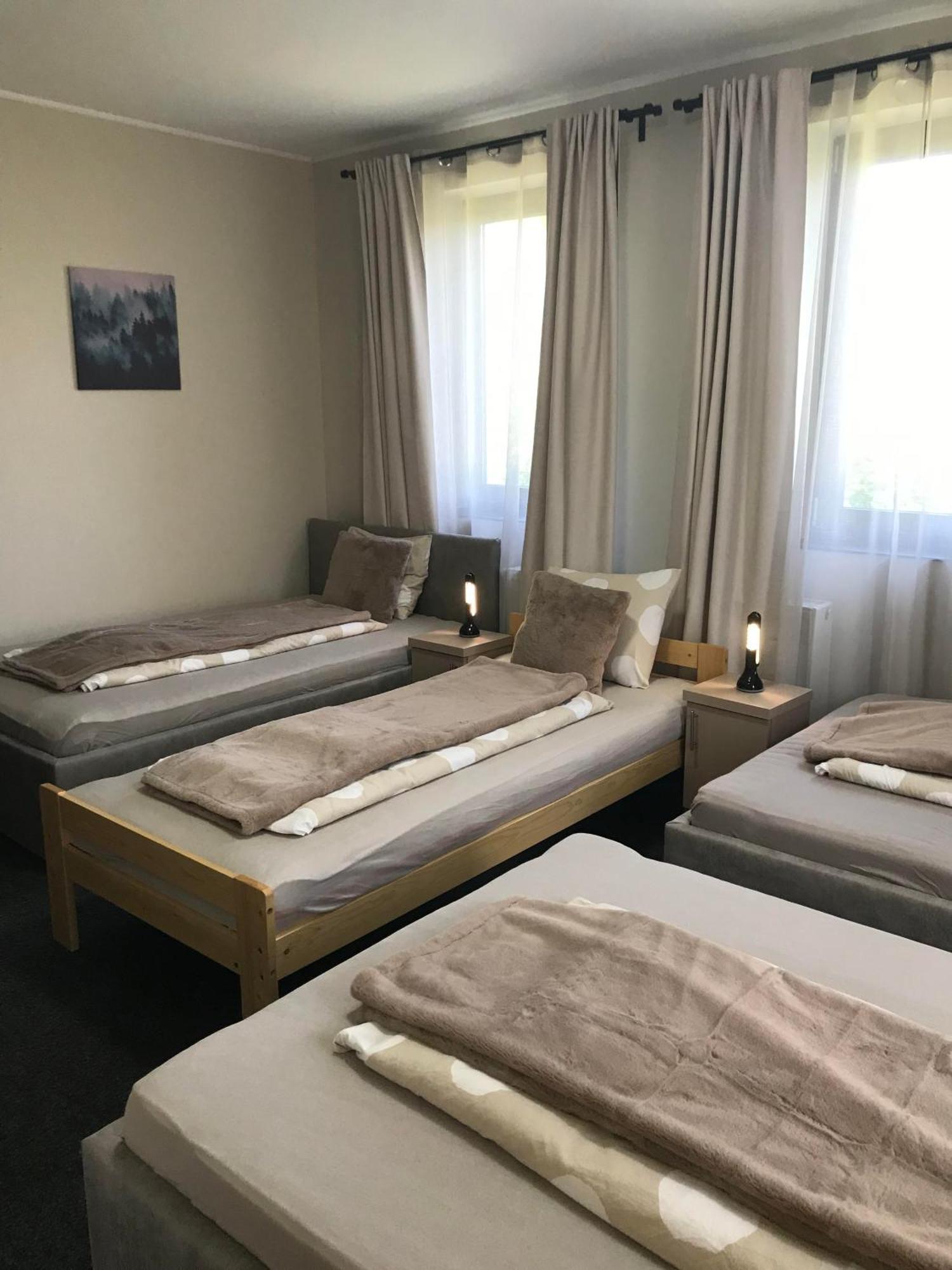 4 Haloszobas Pihenj Meg Vendeghaz Nyíregyháza Exterior foto