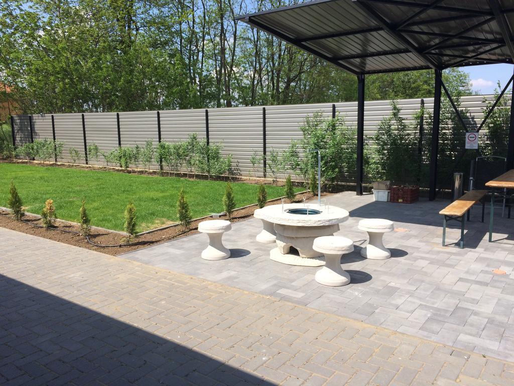 4 Haloszobas Pihenj Meg Vendeghaz Nyíregyháza Exterior foto